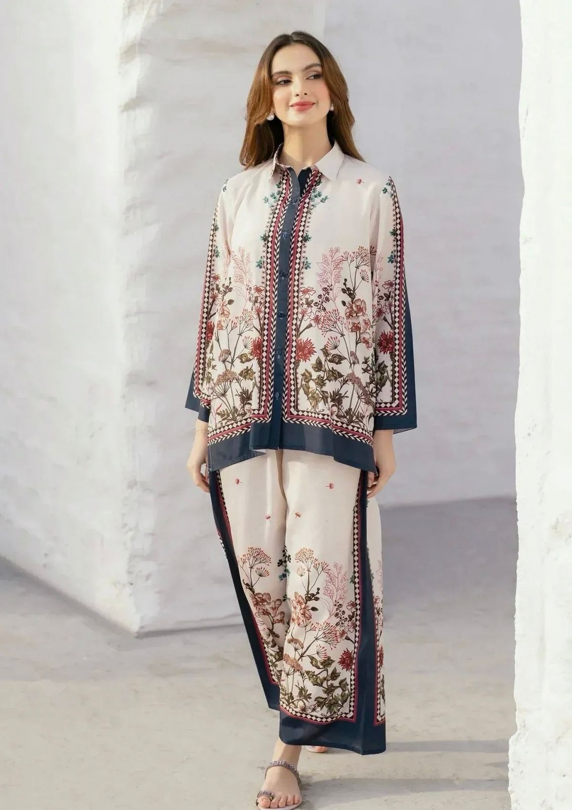 Elegant Pure Crape Silk Printed Suit Set