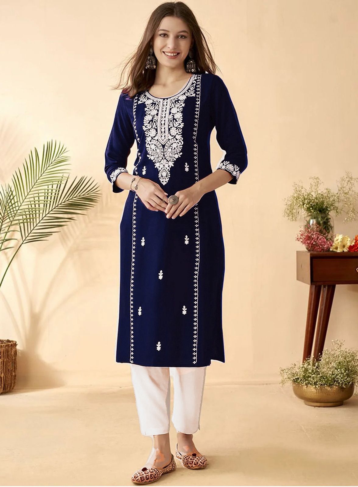 The Royal Grace Embroidered Rayon Kurta Set
