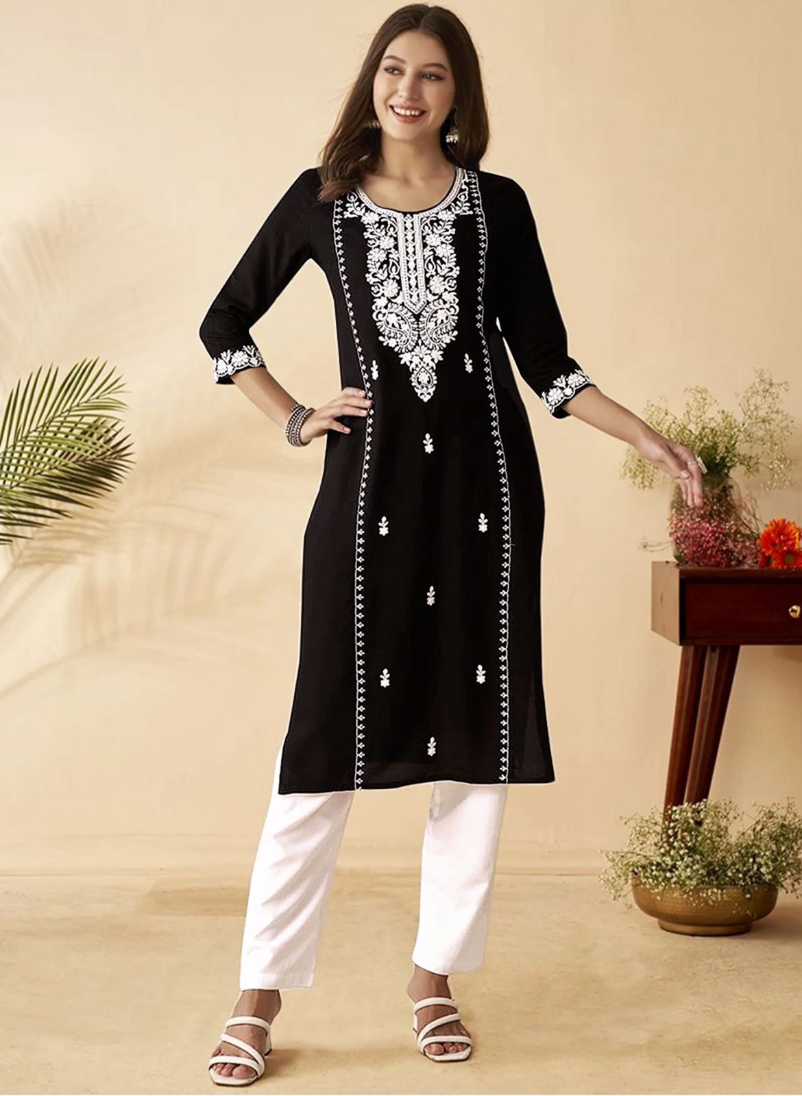 The Royal Grace Embroidered Rayon Kurta Set