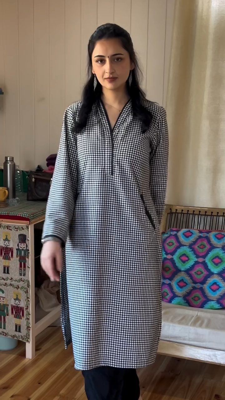 Daily Comfort Cotton Check Kurti Set