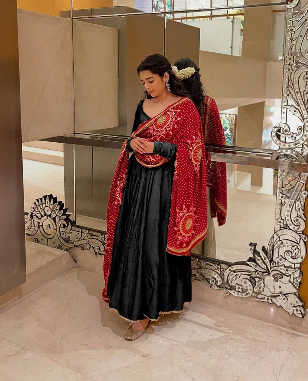 Elegance Redefined – Premium Chinon Suit Set