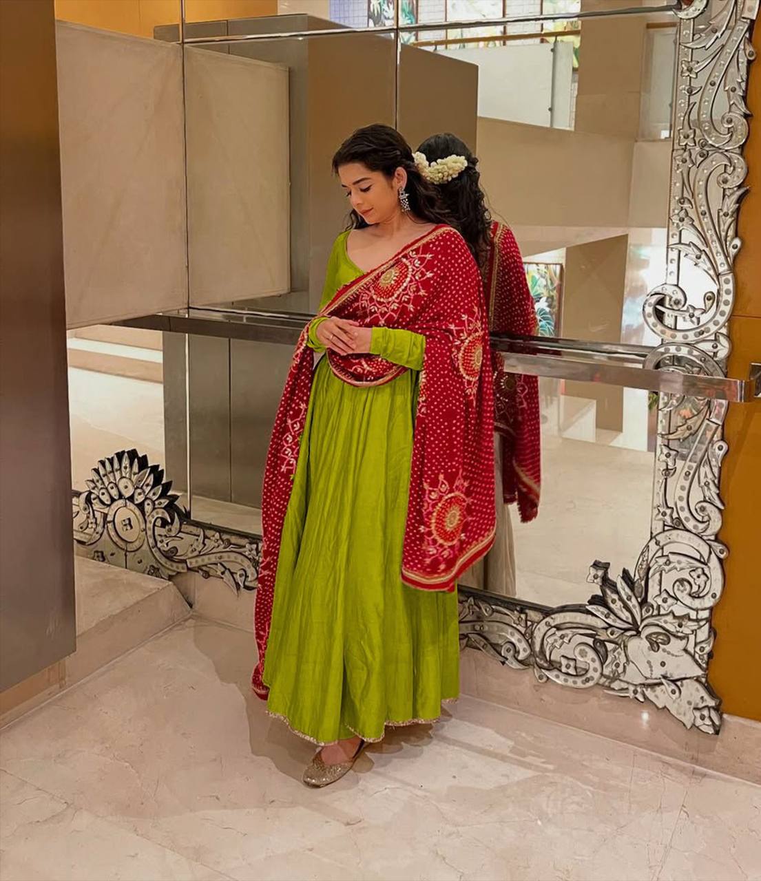 Elegance Redefined – Premium Chinon Suit Set