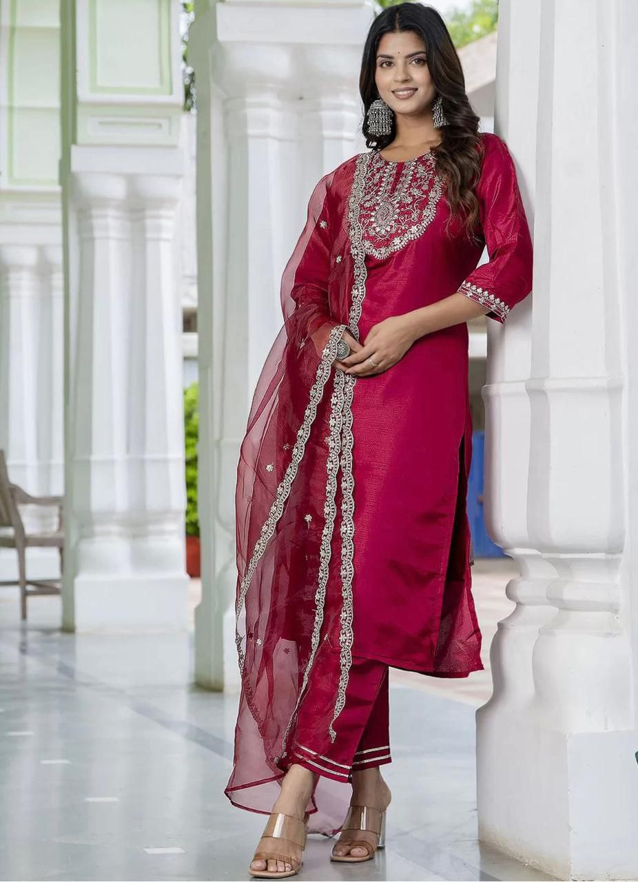 Luxurious Roman Silk Embroidery Work Kurta Set With Organza Dupatta