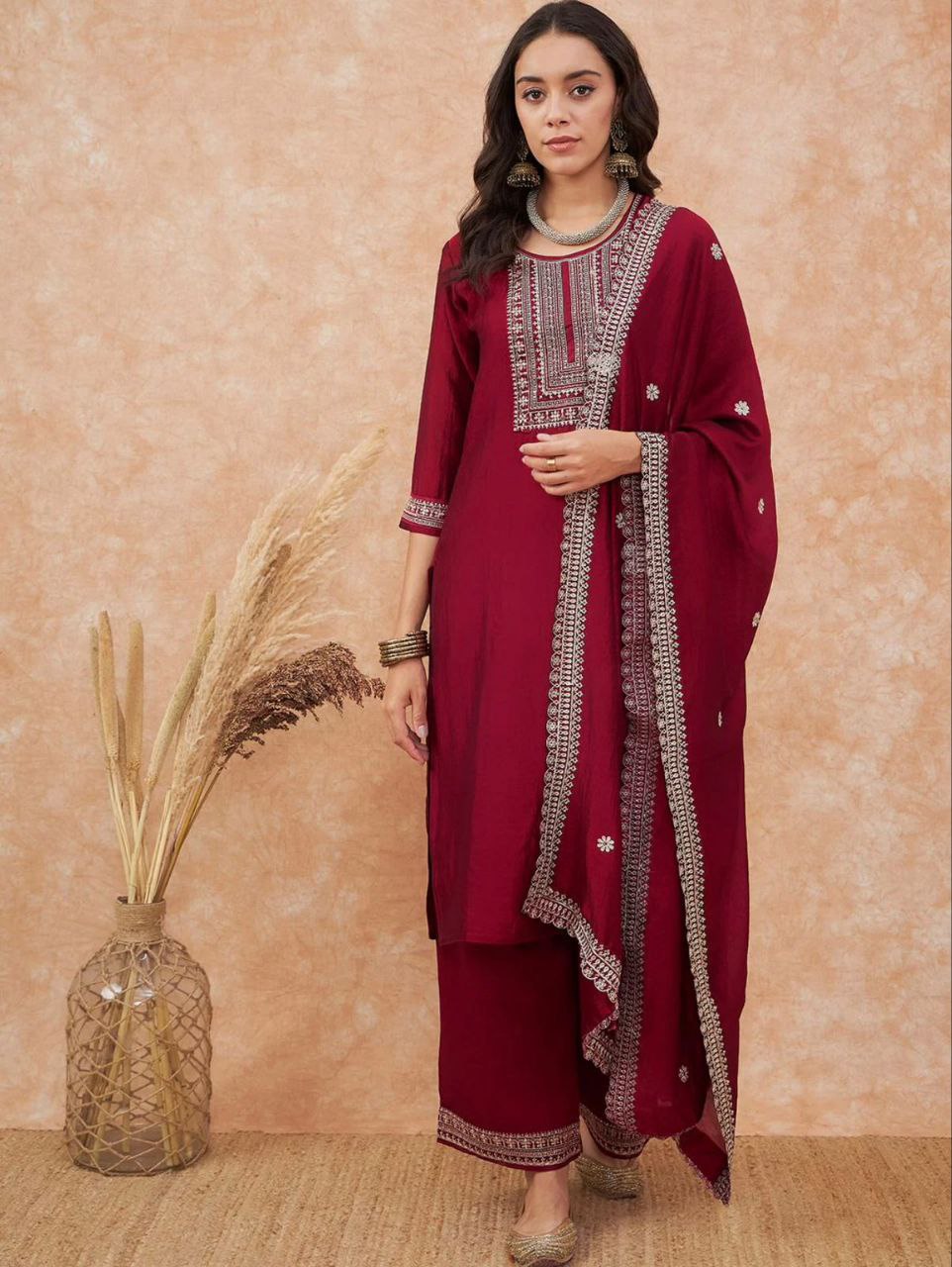 The Elegant Embroidered Vichhitra Set